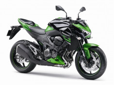 Kawasaki Z800 &amp;#039;15 foto