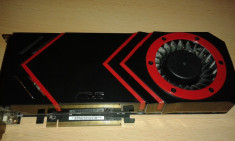 ASUS HD 5870 1gb ddr5 256 bits foto