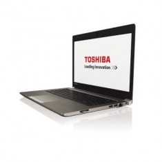 Toshiba Satellite Z30-B-10C Notebook i5-5200U 8GB/256GB SSD Full-HD Windows 8.1 foto