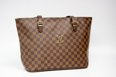 Geanta / Poseta de umar sau mana Louis Vuitton LV + Cadou Surpriza foto