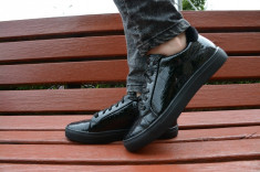 Pantof material ecologic lucios, design de piele de sarpe, negru foto