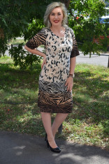 Rochie moderna, cu imprimeu animal print foto