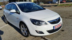 Opel Astra foto