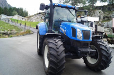 New Holland T6-165 foto