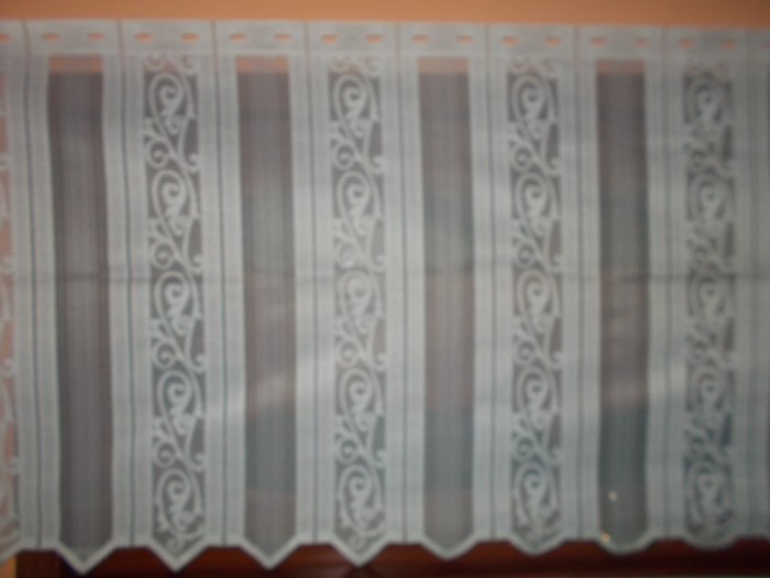 PERDEA TIP PANOU ALBA CU MODEL--- 2,2m/0,9m