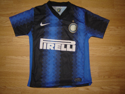 Tricou FC Internazionale Milano nr 22 Milito - marimea 104 stare buna foto