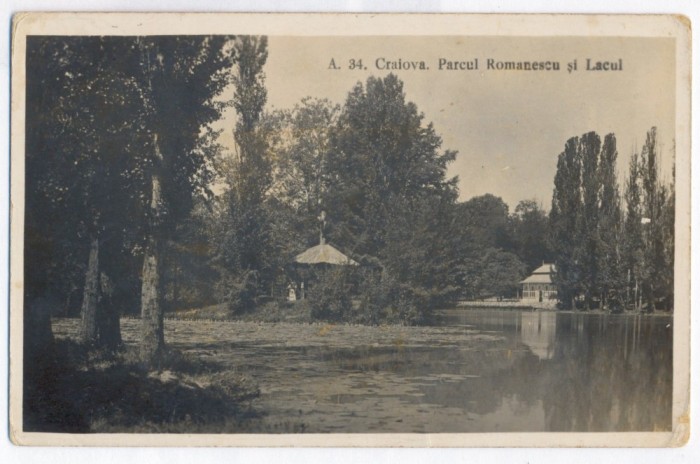 3631 - CRAIOVA, Park Romanescu, Romania - old postcard, real PHOTO - unused