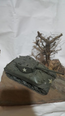 + Macheta finalizata 1/35 - Sherman M4A1 + foto