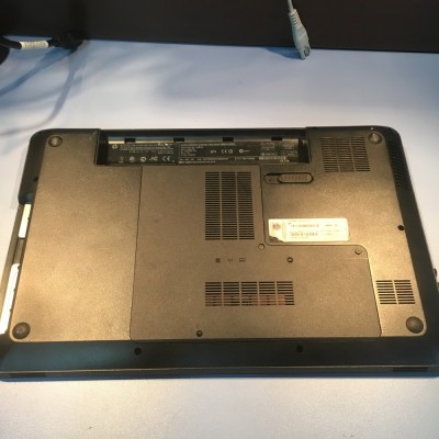 DEZMEMBREZ LAPTOP HP G6-1000 EG DEFECT foto