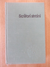 SCRIITORI STRAINI- DICTIONAR foto