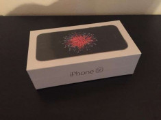 iPhone SE 16GB, gri , Sigilat , Neblocat in nici o retea + Folie - NEGOCIABIL ! foto