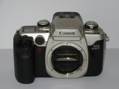 Aparat foto SLR Canon Eos Elan II - Body + ocular si curea -Fabricat pt. America foto