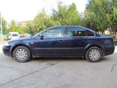 Vw Passat, 1.6 benzina, an 2003 foto