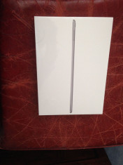 IPAD PRO 9.7 32GB WIFI BLACK / WHITE / GOLD SIGILATE !! GARANTIE 12 LUNI !! foto