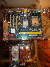 Placa de baza G31M-GS + procesor Quad Intel Xeon E5410 2.33GHz 12Mb foto