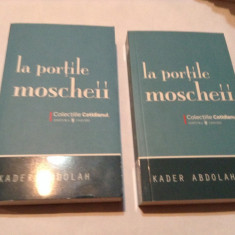 KADER ABDOLAH - LA PORTILE MOSCHEII (IRAN). colectia cotidianul nr. 93,RF12/3