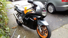 Honda CBR F2 (PC25) foto