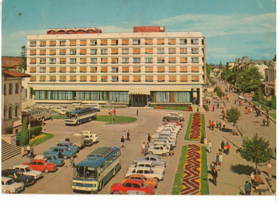 CPI (B7370) CARTE POSTALA - PITESTI. HOTEL MUNTENIA, 1977 foto