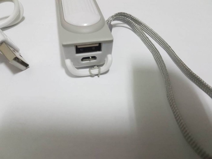 Baterie externa Power Bank 2600mAh acumulator extern micro USB foto mare Baterie externa Power Bank 2600mAh acumulator extern micro USB foto mare