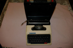 Masina de scris ROBOTRON S1003 - CELLA foto
