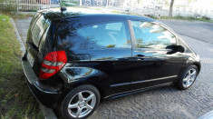 MERCEDES A150 NEGRU foto