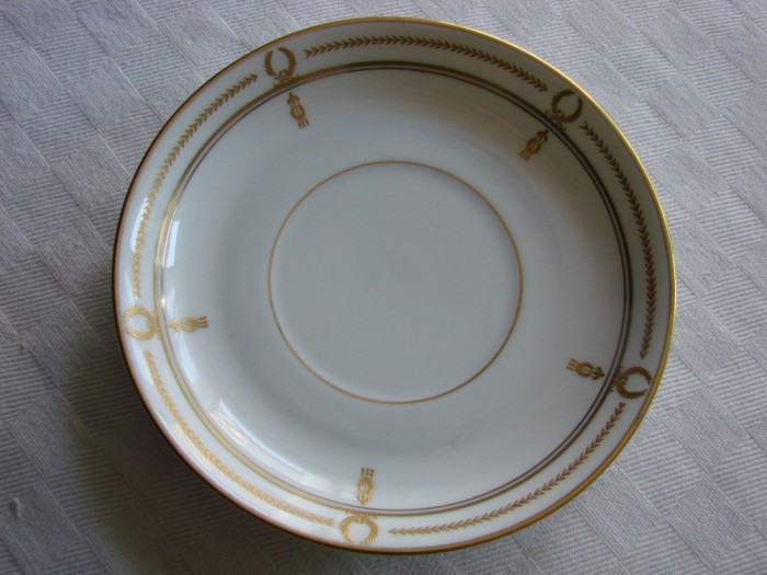Frumoasa farfurioara pentru ceasca din portelan fin ROSENTHAL