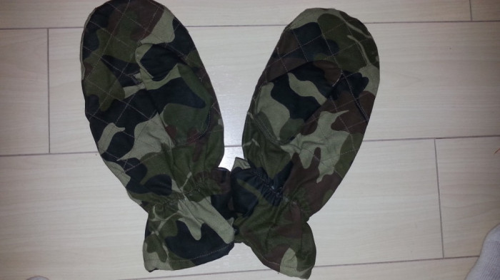 Manusi militare camuflaj (sold de razboi) noi