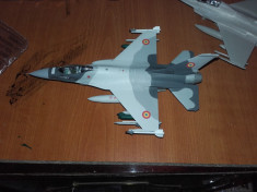 Macheta F-16 foto