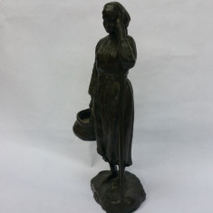 RICHARD HETTE-artist sculptor iesean-statueta-Taranca-bronz patinat- anii 1920 foto