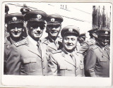 Bnk foto - 1977 - Intalnirea promotiei 1952 ofiteri de artilerie, Alb-Negru, Romania de la 1950, Militar