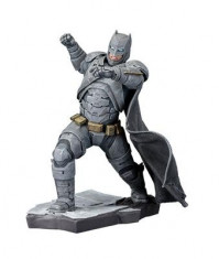 Figurina Dc Batman Vs Superman Batman Artfx+ foto