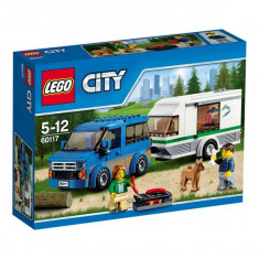 Furgoneta si rulota 60117 Lego City foto