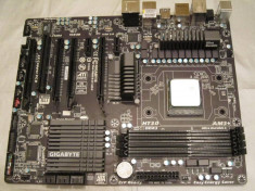 Placa de baza Gigabyte Ga-990fxa-ud3 foto