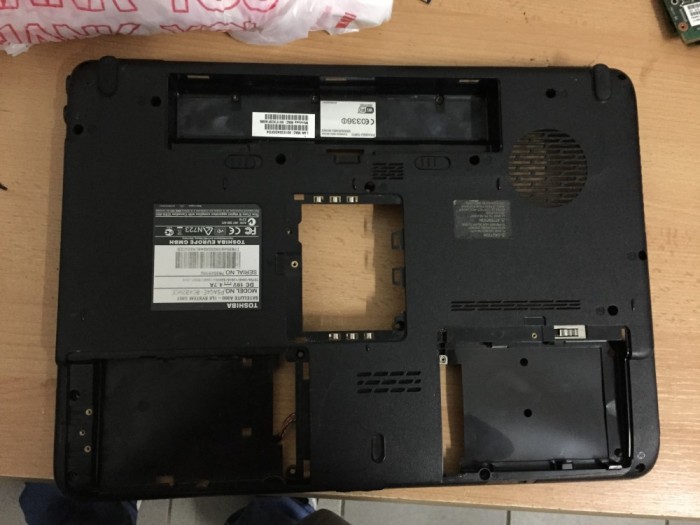 Bottomcase Toshiba satellite A300 ( A129)