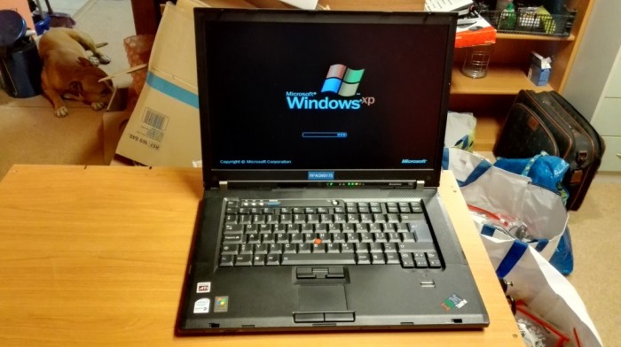 Laptop Lenovo ThinkPad T60 Intel Core 2 Duo T5600 1,83GHz foto mare Laptop Lenovo ThinkPad T60 Intel Core 2 Duo T5600 1,83GHz foto mare