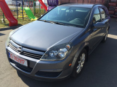 Opel Astra H foto