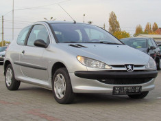 Peugeot 206, 1.1 benzina, an 2003 foto