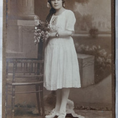 FOTOGRAFIE VECHE DE CABINET - TANARA DOAMNA - SFARSIT DE 1800 INCEPUT DE 1900