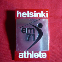 Insigna Campionate Europene Atletism 1971,h= 4,6 cm ,metal si plastic Helsinki