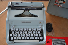 masina de scris elvetiana foto