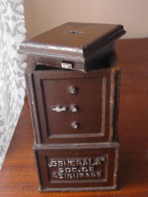 Generala, Societate de asigurare, seif miniatural, pusculita bani foto