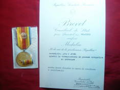 Medalie si Brevet - 25 Ani Proclamarea Republicii , in etui foto