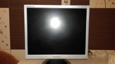 Monitor LCD Samsung SyncMaster 710n foto