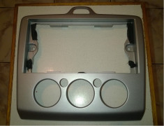 Rama radio cd &amp;amp; butoane AC pentru Ford Focus 2 foto