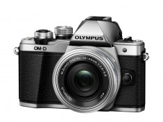 Olympus E-M10 Mark II silver + EZ-M1442EZ silver Pancake foto