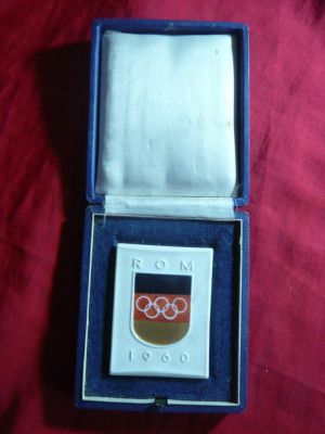 Placheta Olimpiada Roma 1960 ,portelan Maissen 4,7x6,3cm ,cutie originala foto