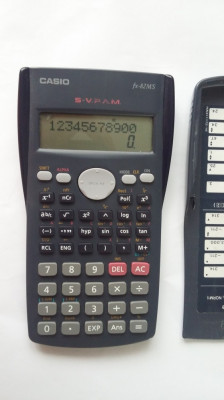 CALCULATOR CASIO FX-82MS ,FUNCTIONEAZA . foto