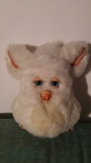 Jucarie interactiva Furby alb Tiger Hasbro 2005, vorbeste, canta, rade, danseaza foto