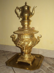 Superb samovar din alama si bronz cu un deosebit model foto