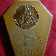Placheta din lemn cu efigie Brasov din Cupru ,Dim.= 11x12,5 cm